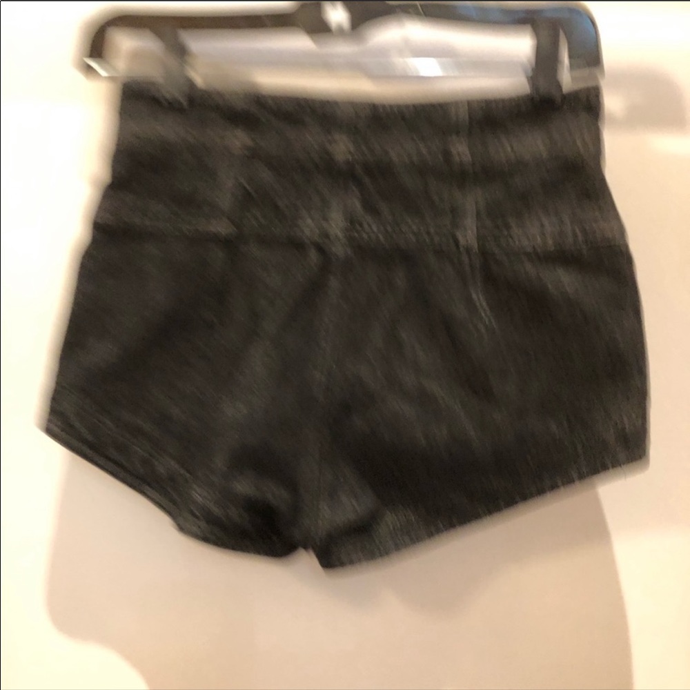 Isabel Marant Black High-Waist Front-Zip Denim Shorts - Picture 2 of 5